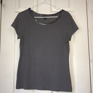 Banana republic tee